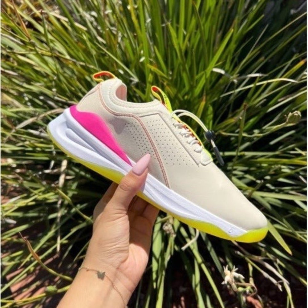 Clove Womens Healthcare Lemon and Clove Pink Sneakers NEW